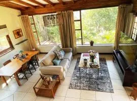 Luxury Boutique Nature Stay! Northcliff - Sunset Views, Solar, Work, Pool