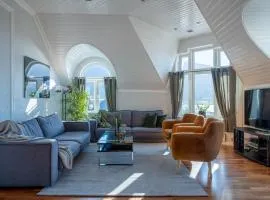 Enter Tromsø - Exclusive 4 Bedroom Villa