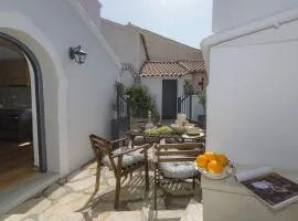 Gala Estate Traditional Mansion