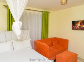 Serenity Getaway STUDIO apartment near JKIA & SGR with KING BED, WIFI, NETFLIX and SECURE PARKING: Syokimau şehrinde bir daire