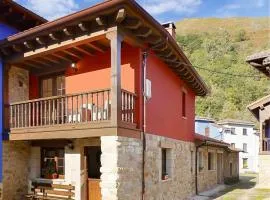 Casa Celis 2 by "El Balcón del Sueve"