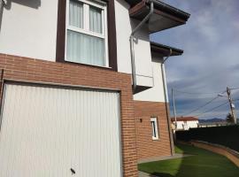 Chalet con amplio jard&iacute;n, chalet de monta&ntilde;a en Casalarreina