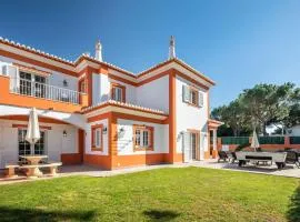 Private Villa Ribeiro I Heated Pool, 4 Bed, BBQ, AC, WIFI, BEACH