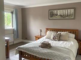 The Cottage Inn, hotell med parkeringsplass i Llandeilo