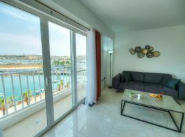 Bright & modern 2bedrooms with sea views GOGZR1-2, hotel pentru familii din Il-Gżira
