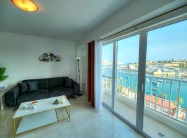 Seafront beautifully furnished 2 bedrooms GOGZR1-3, leilighet i Il-Gżira
