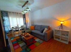 Acogedor Apartamento con Terraza, apartman u gradu 'Vimianzo'