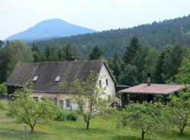 TRIXI´S GUESTHOUSE, cottage in Hřensko