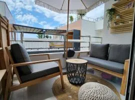 Marelis condo with sea view