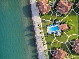 Seiri del Mar, hotel s jacuzzi v destinaci Hopkins