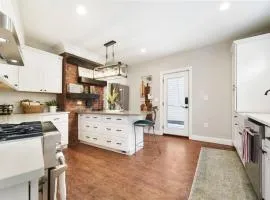HostWise Stays - The Carnegie - Sauna, 1 Block from Butler St, Family Friendly
