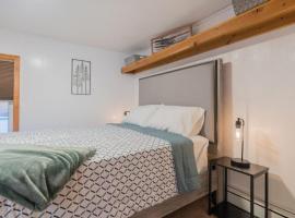 The Little Airport Getaway, vila mieste Ferbanksas