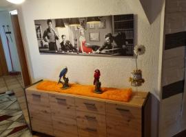 Schöne 4-Zimmer-Ferienwohnung zu vermieten: Löffingen şehrinde bir otel