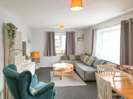 Seashell Cove, holiday home in Cemaes Bay