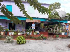 POUSADA CANTO DOS PASSÁROS, inn in Manaus