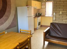 Unit 2 Pattison, self catering accommodation in Emu Park
