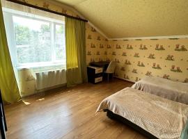 Комфортные комнаты у Ирэн, hotel in Vanadzor