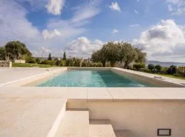 House Nicasia: villa con piscina