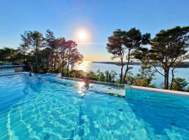 Punto Blu Village in Lanterna Premium Camping Resort, camping resort en Poreč-Parenzo