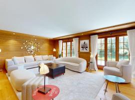 Luxury Chalet Les Marmottes By ALAIA, room in Lens