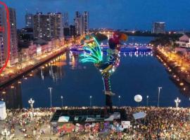 Melhor localização Recife até 8 pessoas, hotel near The Rotating Bridge - 12th September Bridge, Recife
