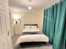 Relaxing double rooms in a beautiful house, acomoda&ccedil;&atilde;o com cozinha em Ipswich