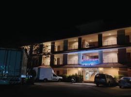 Bumnsaya Place บุญสะญา เพลส, hótel í Ban Nong Samet
