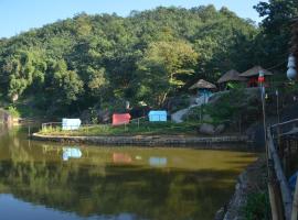 Khanapara Hilltop Camp, camping à Guwahati