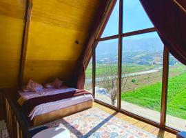 Cabin Linggayoni dieng, cottage in Dieng