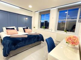 Central penthouse by HNFC Stays, self catering accommodation in Newcastle upon Tyne