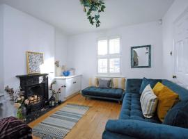 Ivy Cottage: Henley on Thames şehrinde bir otoparklı otel