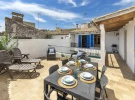 Duplex flat in the old town of Alcudia
