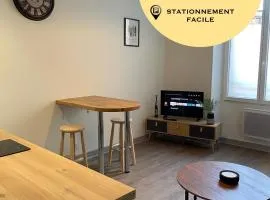 T2 face gare SNCF Appart Hotel le Cygne 1