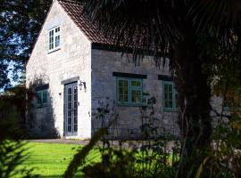 The Snug, Beautiful Country Retreat, cabaña o casa de campo en Priston