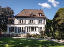 Beautiful Villa in the Heart of Basel, cabaña o casa de campo en Basilea