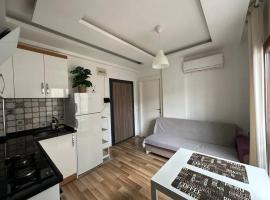 Deniz One Bedroom Appartment, leilighet i Mezitli