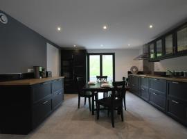 Iduzki-alde bat, hotel in Souraïde