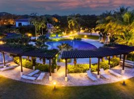 Stylish & Quiet Breathtaking Laguna Views Pool, villa en Playa Blanca