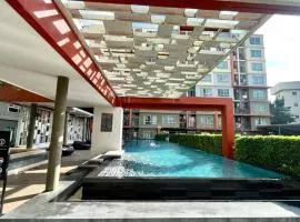 Dcondo Kathu - Top Floor 1 Bdr Condo with shared Pool