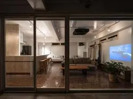 Cruise Room DESLIE 伊良部島