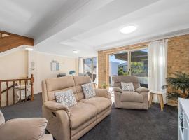 Ocean Shores 2, villa in South West Rocks