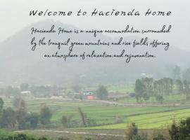 Hacienda Home, lodge in Tha Sut