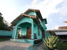 OYO 93248 Villa Syariah Astuti Lestari