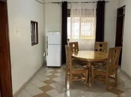 Inviting 3-Bed House in Akright City Jennifers