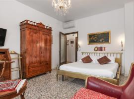ANGOLO ALLA STAZIONE SUITE - Appartamento con terrazzo panoramico, hôtel à Pavia