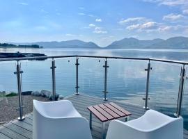 Beach Houses with Hot Tubs, hotel v destinaci Glencoe