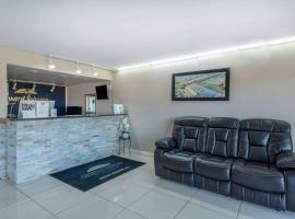 Howard Johnson by Wyndham Vero Beach/I-95、ベロビーチのホテル