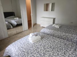 NIKI HOME, povoljni hotel u gradu 'Podenzano'