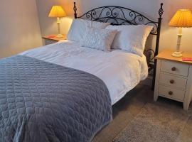 LITTLE HAVEN 1 Bedroom House sought after area, hôtel à Topsham