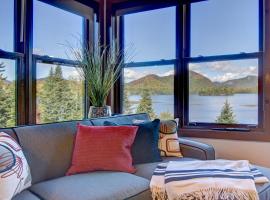 Lake Resort Suite: Views & Amenities, αγροικία σε Lac-Superieur